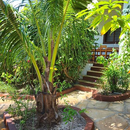 Nyumbani Residence Suites Джамбиани Экстерьер фото